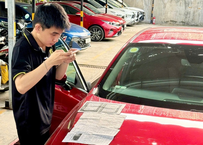 Thuê ô tô tự lái ở TP.HCM: 'Canh bạc' của chủ xe- Ảnh 3. Thuê ô tô tự lái ở TP.HCM: 'Canh bạc' của chủ xe- Ảnh 3.
