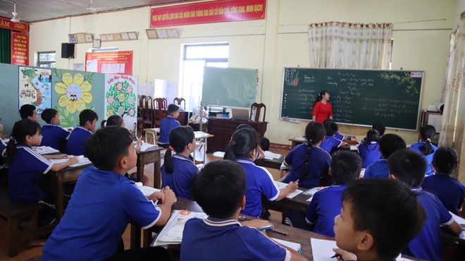 Bố trí 11,5 vốnsửa chữa, cải tạo trường học 'kêu cứu' trong vùng quy hoạch bô xít - Ảnh 6.