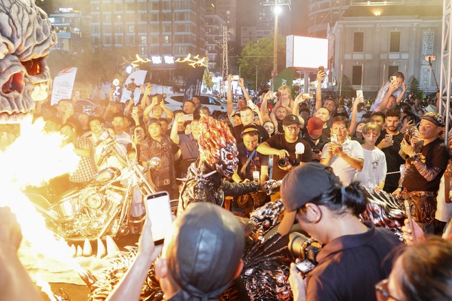 Nha Trang khai mạc lễ hội mô tô phân khối lớn châu Á - Thái Bình Dương- Ảnh 4. Nha Trang khai mạc lễ hội mô tô phân khối lớn châu Á - Thái Bình Dương- Ảnh 4.