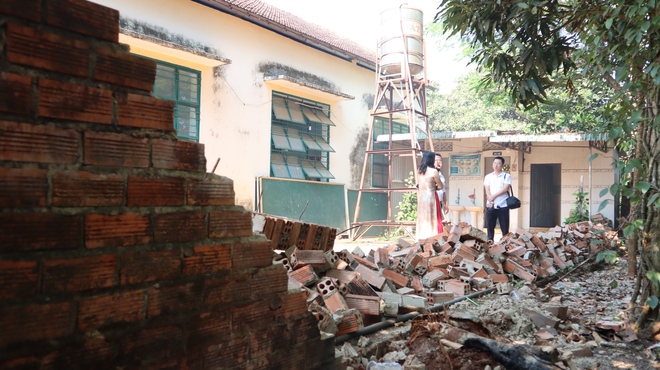 Nh&agrave; trường 'k&ecirc;u cứu' v&igrave; lớp học xuống cấp trong v&ugrave;ng quy hoạch b&ocirc; x&iacute;t - Ảnh 16.