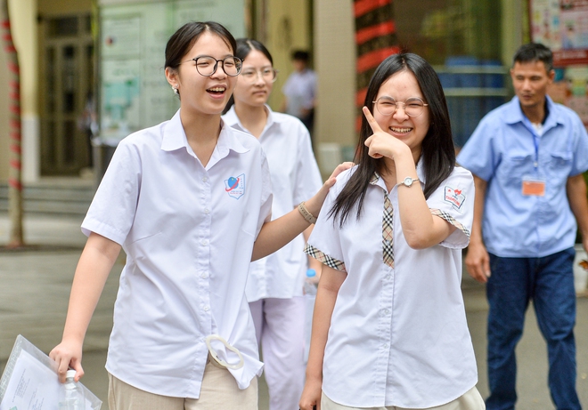 Đề văn thi v&agrave;o lớp 10 được khen thực tế, nhiều th&iacute; sinh tự tin tr&ecirc;n 8 điểm- Ảnh 6.