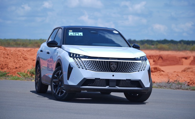 SUV ch&acirc;u &Acirc;u Peugeot 3008 mới tại Việt Nam c&oacute; 2 phi&ecirc;n bản, gi&aacute; từ 1,279 tỉ- Ảnh 3.