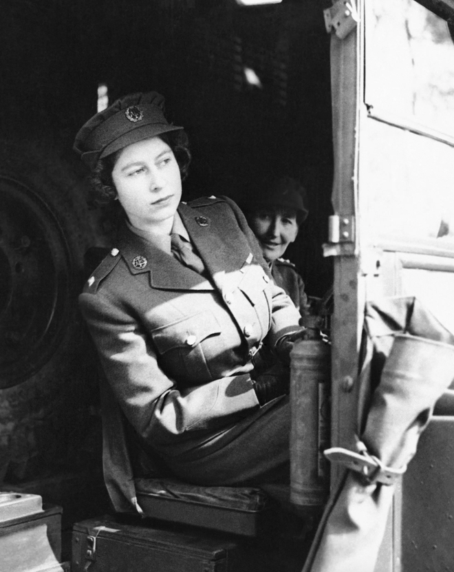 B&iacute; mật được Nữ ho&agrave;ng Elizabeth II giữ k&iacute;n với cả gia đ&igrave;nh- Ảnh 5.