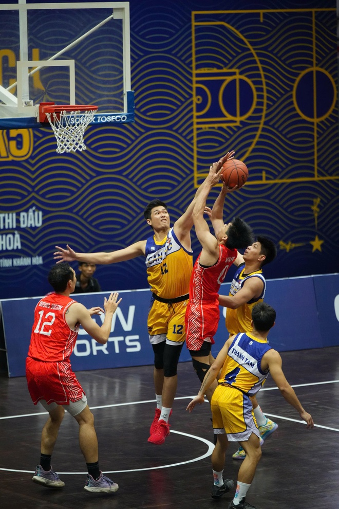 FPT Play 'bắt tay' VBF, độc quyền ph&aacute;t s&oacute;ng giải b&oacute;ng rổ quốc gia trong 3 năm- Ảnh 3.