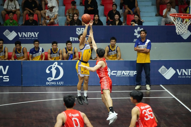 FPT Play 'bắt tay' VBF, độc quyền ph&aacute;t s&oacute;ng giải b&oacute;ng rổ quốc gia trong 3 năm- Ảnh 1.