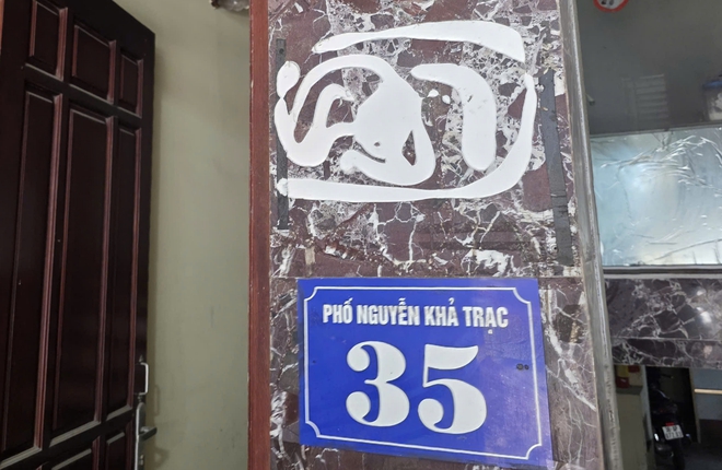 B&eacute; g&aacute;i 4 tuổi bị bạo h&agrave;nh 'kh&ocirc;ng c&ograve;n sự sống' khi xe cứu thương đến - Ảnh 2.