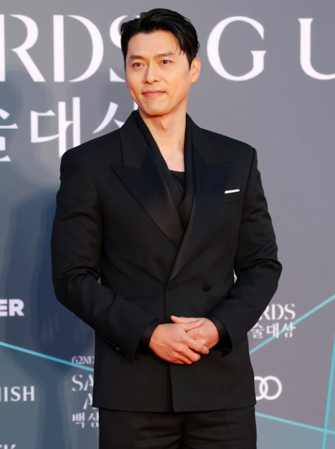 Hyun Bin thắng giải Baeksang, khoảnh khắc ăn mừng của Son Ye Jin g&acirc;y sốt - Ảnh 3.