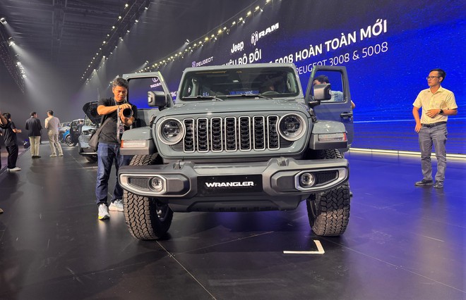 THACO chốt giá Jeep Wrangler dưới 3 tỉ, rẻ hơn nhiều so với nhà phân phối cũ - Ảnh 1.