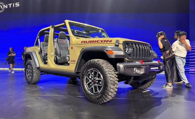 THACO chốt giá Jeep Wrangler dưới 3 tỉ, rẻ hơn nhiều so với nhà phân phối cũ - Ảnh 2.
