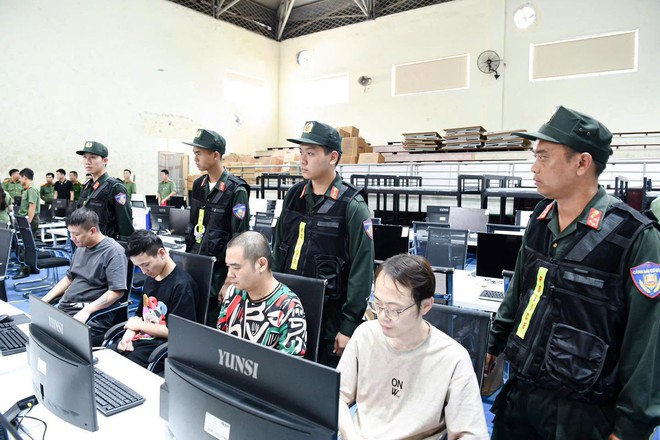 Cận cảnh 'đại bản doanh' của nhóm lừa đảo 'chuồn' từ Campuchia sang Việt Nam - Ảnh 5.