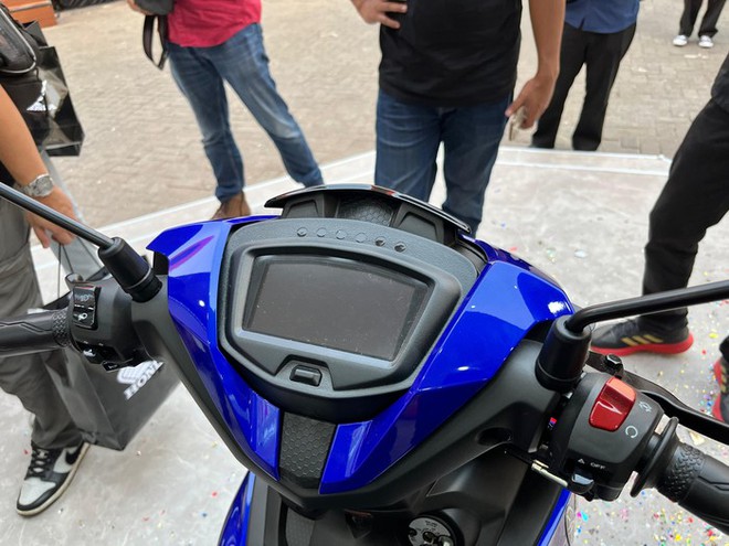 Yamaha MX King 150 'song sinh' với Exciter có phiên bản giới hạn 2.000 chiếc - Ảnh 4.