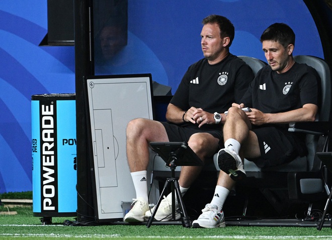 HLV Nagelsmann nói gì về hành động khó hiểu ở trận Đức đè bẹp Curacao?- Ảnh 1. HLV Nagelsmann nói gì về hành động khó hiểu ở trận Đức đè bẹp Curacao?- Ảnh 1.