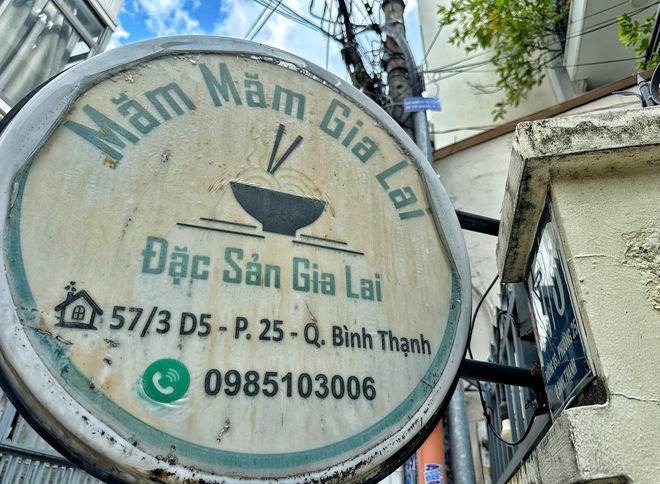 Đi t&igrave;m qu&aacute;n b&uacute;n cua thối Gia Lai hiếm c&oacute; ở TP.HCM: 'Thum thủm m&agrave;&hellip; lỡ ghiền!' - Ảnh 2.