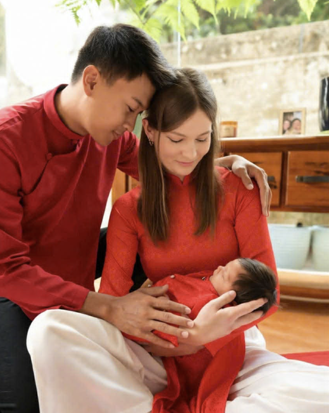 Ch&agrave;ng trai miền T&acirc;y n&ecirc;n duy&ecirc;n c&ugrave;ng c&ocirc; g&aacute;i T&acirc;y xinh như b&uacute;p b&ecirc;: Ng&agrave;y định mệnh... - Ảnh 3.