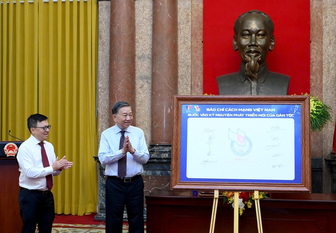 'Báo chí phải làm cho xã hội bình tĩnh hơn, tử tế hơn' - Ảnh 4.