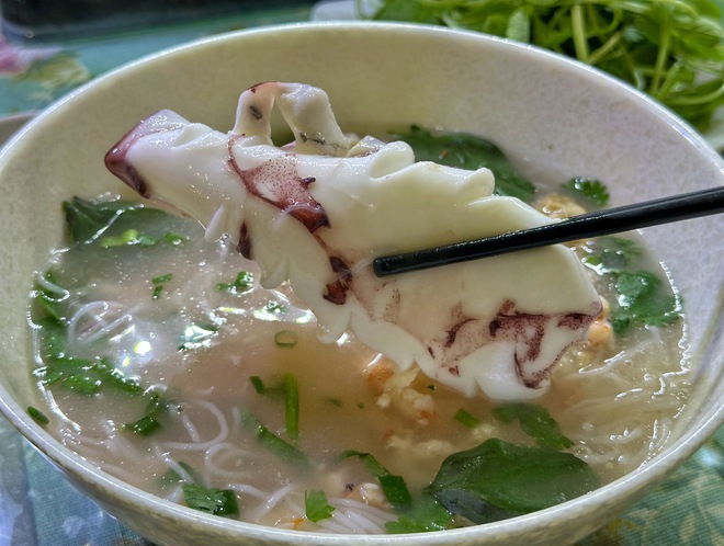 B&uacute;n rạm Ph&ugrave; Mỹ nức tiếng đến TP.HCM: 3 lần đổi mặt bằng, kh&aacute;ch 'ruột' vẫn theo - Ảnh 11.