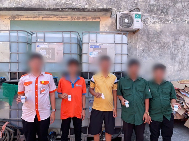 Bất ngờ test ma t&uacute;y h&agrave;ng loạt t&agrave;i xế tại Bến xe Trung t&acirc;m Đ&agrave; Nẵng- Ảnh 3.
