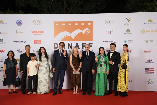 T&agrave;i tử H&agrave;n Quốc Ji Chang Wook c&ugrave;ng d&agrave;n sao 'đốt ch&aacute;y' thảm đỏ DANAFF IV- Ảnh 7.
