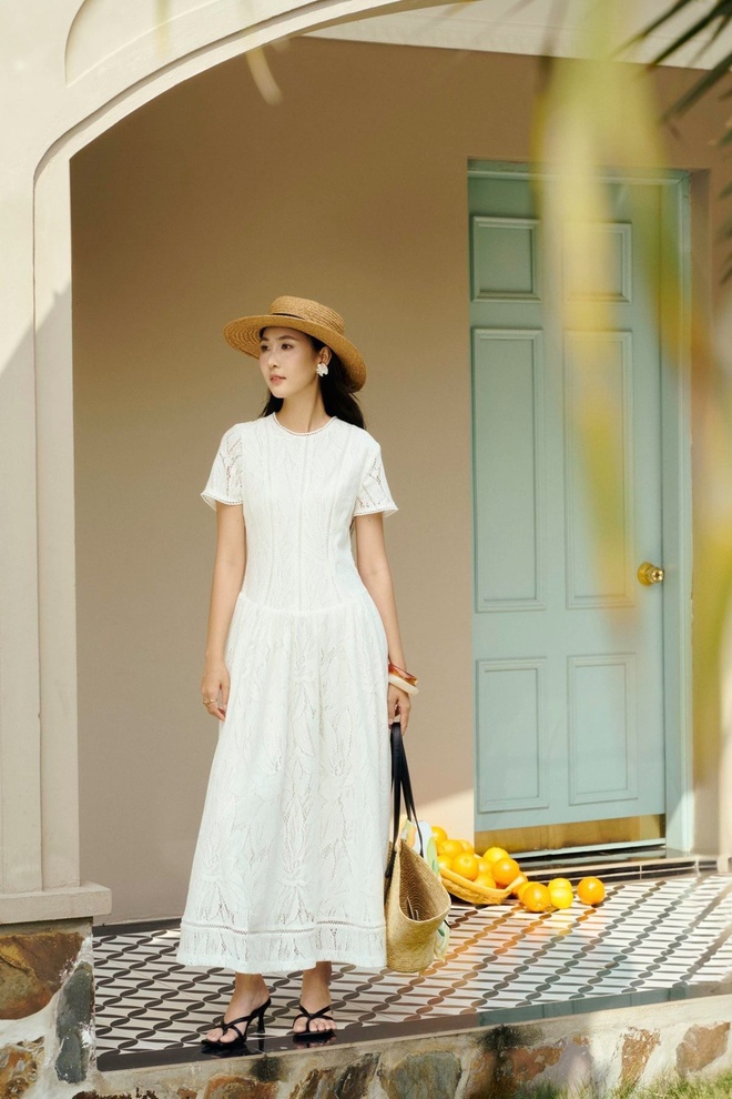 Đ&oacute;n nắng v&agrave;ng rực rỡ c&ugrave;ng những chiếc mũ c&oacute;i- Ảnh 1.