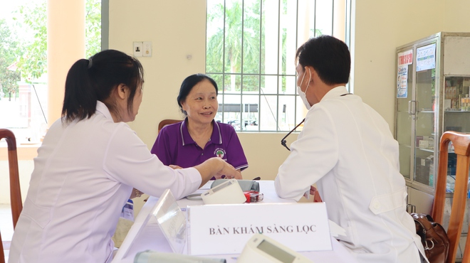 Đồng Nai: Biến trụ sở d&ocirc;i dư th&agrave;nh "ng&ocirc;i nh&agrave; chung" chăm s&oacute;c người cao tuổi - Ảnh 3.