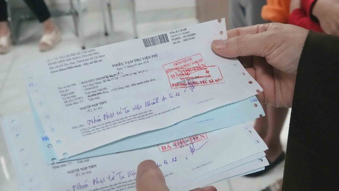 Những tờ bi&ecirc;n lai viện ph&iacute; m&ugrave;a Phật đản khiến nhiều người x&uacute;c động - Ảnh 4.