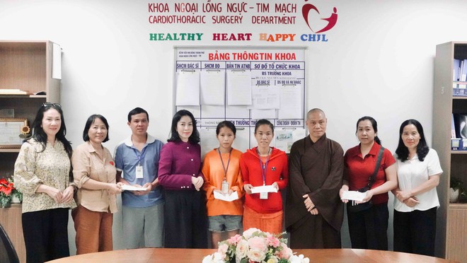 Những tờ bi&ecirc;n lai viện ph&iacute; m&ugrave;a Phật đản khiến nhiều người x&uacute;c động - Ảnh 3.