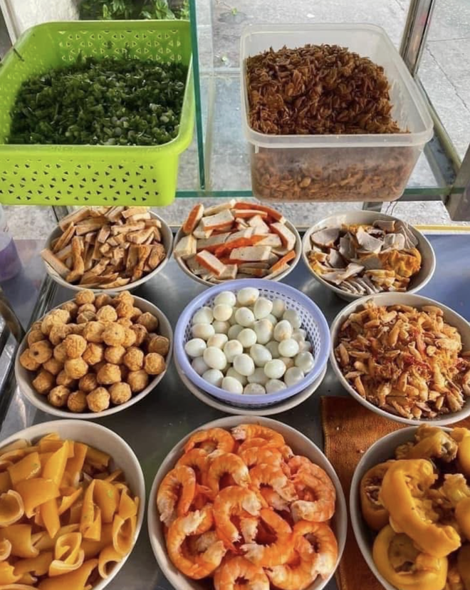 Qu&aacute;n b&aacute;nh canh cua duy nhất ở TP.HCM được Michelin vinh danh: H&oacute;a ra l&agrave; qu&aacute;n quen! - Ảnh 6.