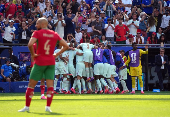 Mbappe ghi bàn vào lưới Ma Rốc, vì sao đồng đội Pháp cản Olise ra ăn mừng?- Ảnh 1.