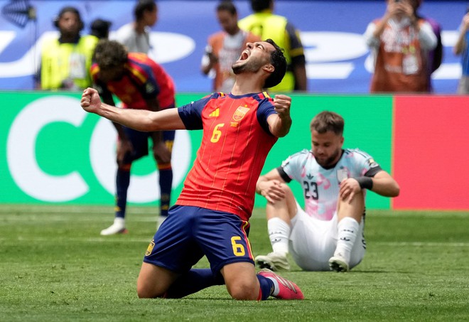 'Gà son' Merino lập kỳ tích như David Villa năm 2010, Yamal tuyên bố không sợ Pháp- Ảnh 2.