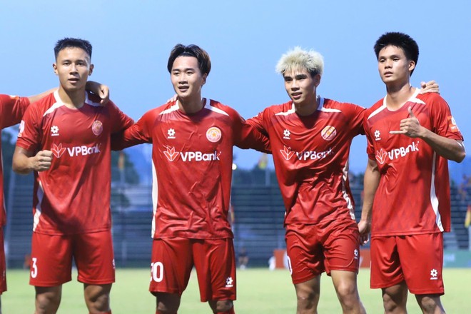 VCK U.21 quốc gia ch&iacute;nh thức khai m&agrave;n, loạt ứng vi&ecirc;n v&ocirc; địch bất ngờ mất điểm- Ảnh 8.