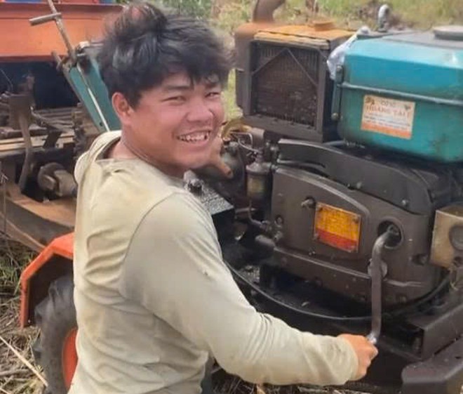 Bài đăng tìm việc mở ra cánh cửa mới cho chàng trai khuyết tật - Ảnh 3.