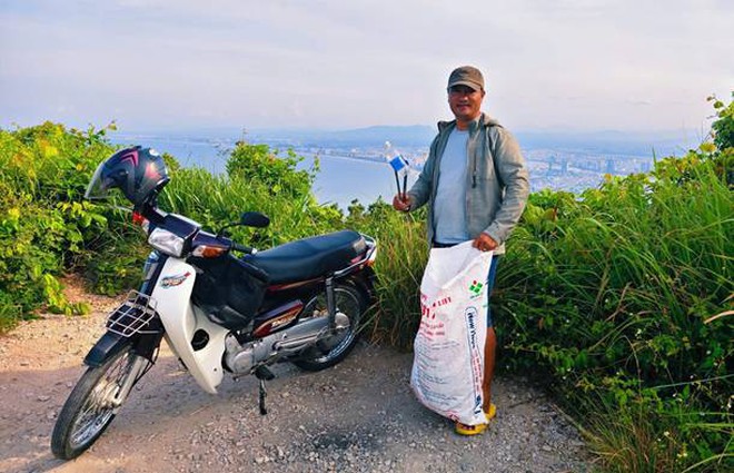 &lsquo;Th&aacute;nh r&aacute;c&rsquo; ở Sơn Tr&agrave; - Ảnh 2.