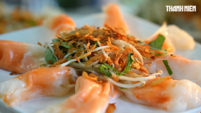 Bà chủ quán bánh cuốn hơn 65 năm: - Ảnh 5.
