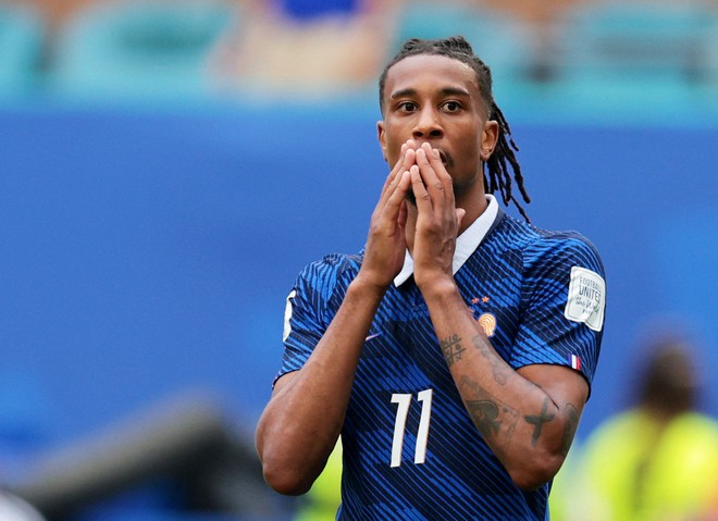 Olise 'dọn cỗ' cho Mbappe trận Pháp thua Anh, phá kỷ lục 56 năm của Pele- Ảnh 1.