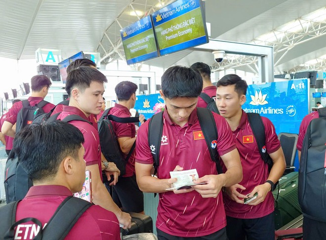 Đội tuyển Việt Nam háo hức sang Thái Lan chuẩn bị đấu Timor Leste: Khởi đầu hành trình lịch sử! - Ảnh 10.