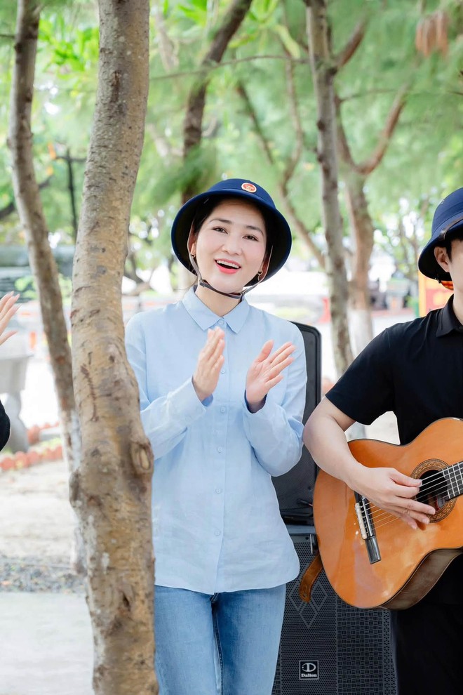 'Hoa hậu cải lương' Như Huỳnh và những ký ức khó quên từ Trường Sa- Ảnh 2.