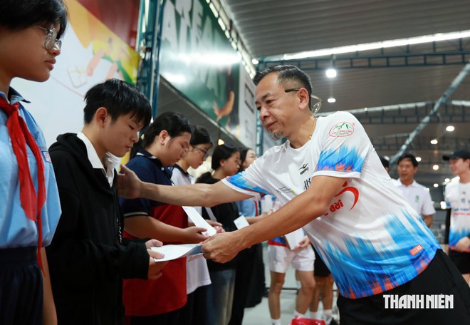 4 mùa giải pickleball Cùng con đi tiếp cuộc đời: Nối dài những nhịp cầu yêu thương- Ảnh 11.