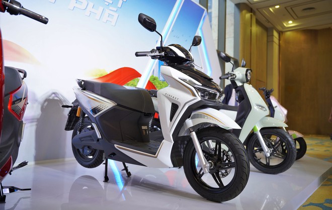 Xe máy điện thể thao VinFast Kinet giá từ 40 triệu, cạnh tranh Honda Air Blade? - Ảnh 1.