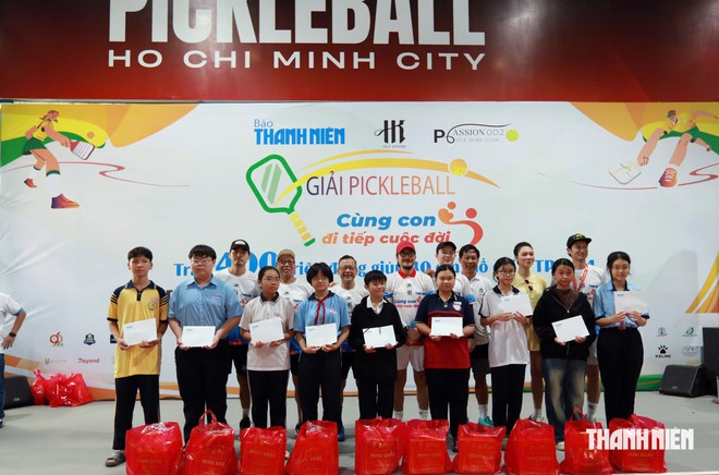 Báo Thanh Niên tổ chức mùa 5 giải pickleball Cùng con đi tiếp cuộc đời - Ảnh 9.