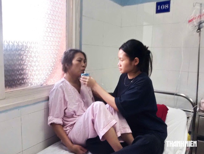 Xin gi&uacute;p nữ sinh c&oacute; tiền chữa bệnh tim cứu mẹ- Ảnh 2.