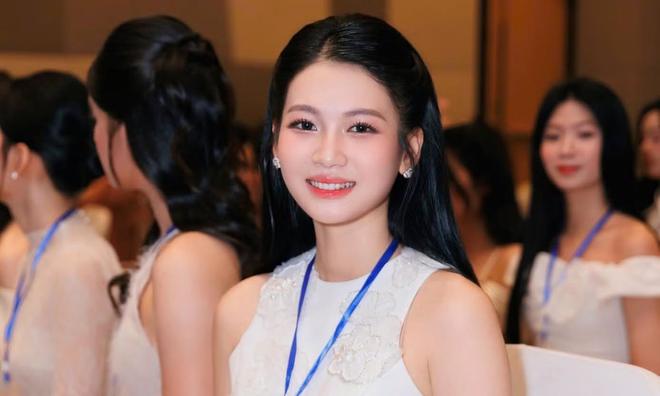 Giảm 7 kg, thức trắng đêm, nhiều thí sinh Hoa hậu Việt Nam gây chú ý- Ảnh 1.