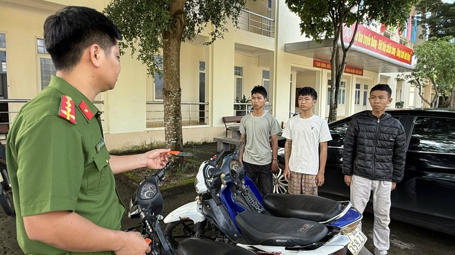 Bắt giữ nghi phạm cầm đầu nhóm dùng dao cướp tài sản trong đêm- Ảnh 1.