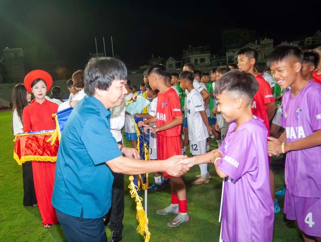 VCK giải b&oacute;ng đ&aacute; U.13 to&agrave;n quốc Yamaha Cup 2026 ch&iacute;nh thức khai m&agrave;n- Ảnh 1.