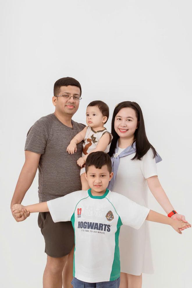 Vợ Việt chồng Ấn Độ, nên duyên từ câu 'chào buổi sáng' và 'hẹn gặp lại' - Ảnh 1.