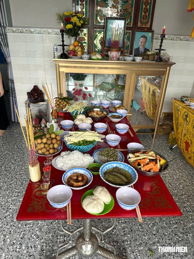 Đ&aacute;m giỗ miền T&acirc;y: Ăn giỗ lấy phần mang về, tục xưa rất đẹp c&ograve;n lưu giữ - Ảnh 11.