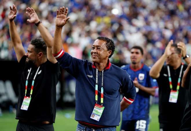 HLV Cabo Verde xúc động tạm biệt World Cup, dành lời khen đặc biệt cho Argentina- Ảnh 2.