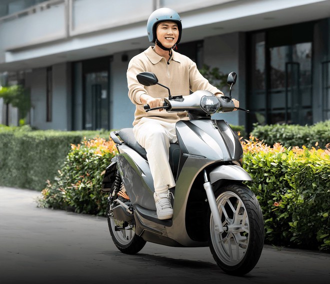 5 mẫu xe máy có cốp chứa đồ 'khủng' nhất Việt Nam: Xe điện chiếm ưu thế - Ảnh 4.