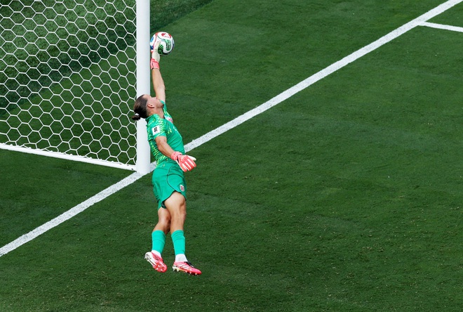 Thủ môn Na Uy tiết lộ pha khẩu chiến: ‘Màn đối đáp giữa tôi và Neymar không hay ho gì’- Ảnh 2.