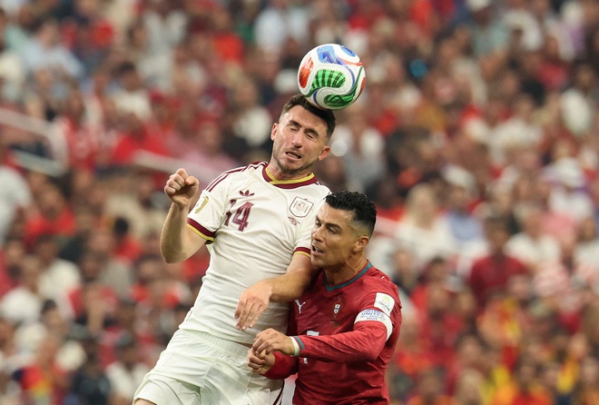 &lsquo;Tiễn&rsquo; Bồ Đ&agrave;o Nha v&agrave; Ronaldo về nước, T&acirc;y Ban Nha lập kỷ lục ở World Cup- Ảnh 2.
