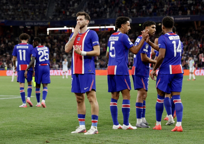 Desire Doue ghi b&agrave;n thắng g&acirc;y tranh c&atilde;i, PSG hạ Aston Villa: Bảo vệ th&agrave;nh c&ocirc;ng Si&ecirc;u c&uacute;p ch&acirc;u &Acirc;u- Ảnh 2.
